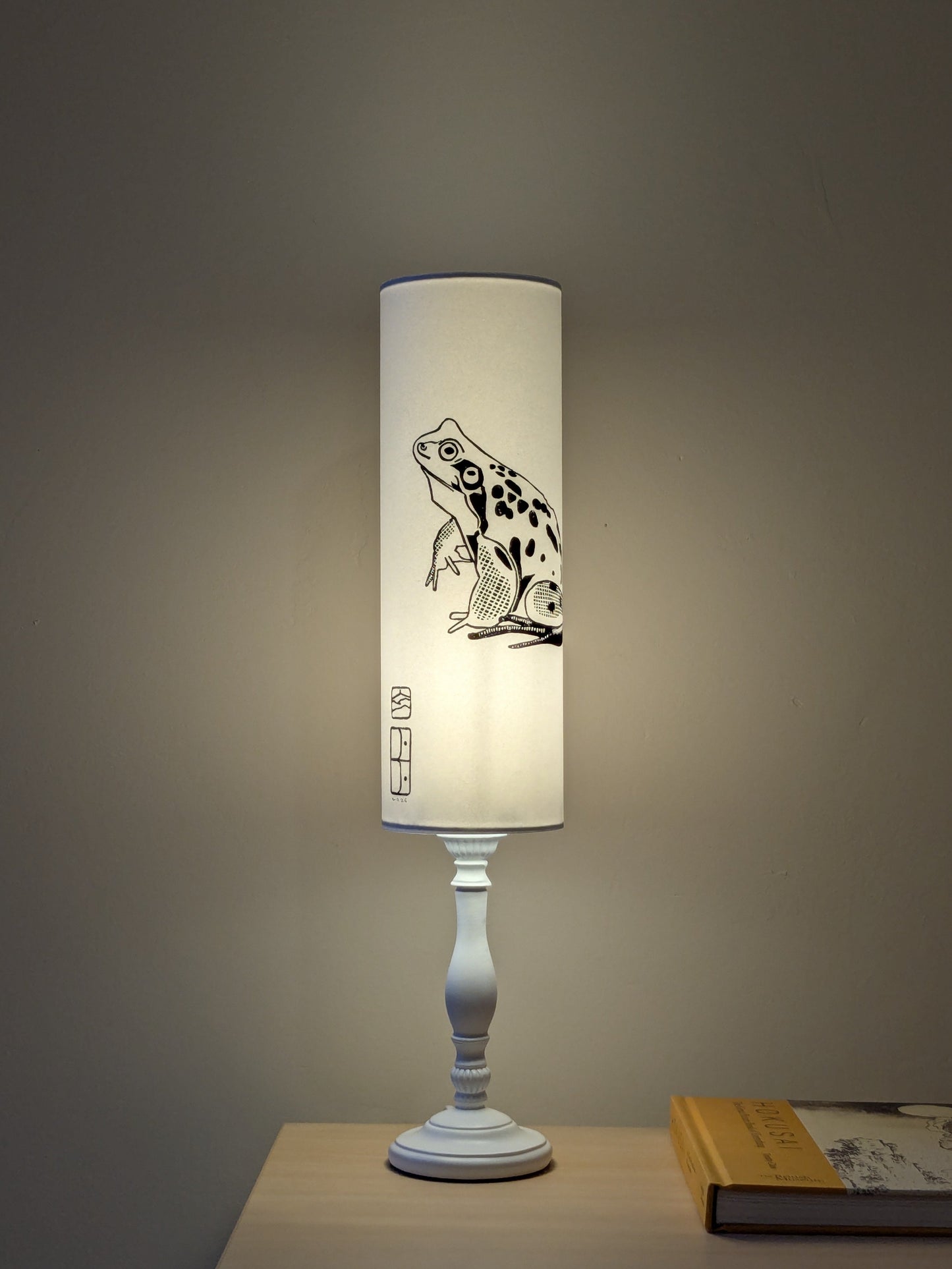 Common Frog Table Lamp
