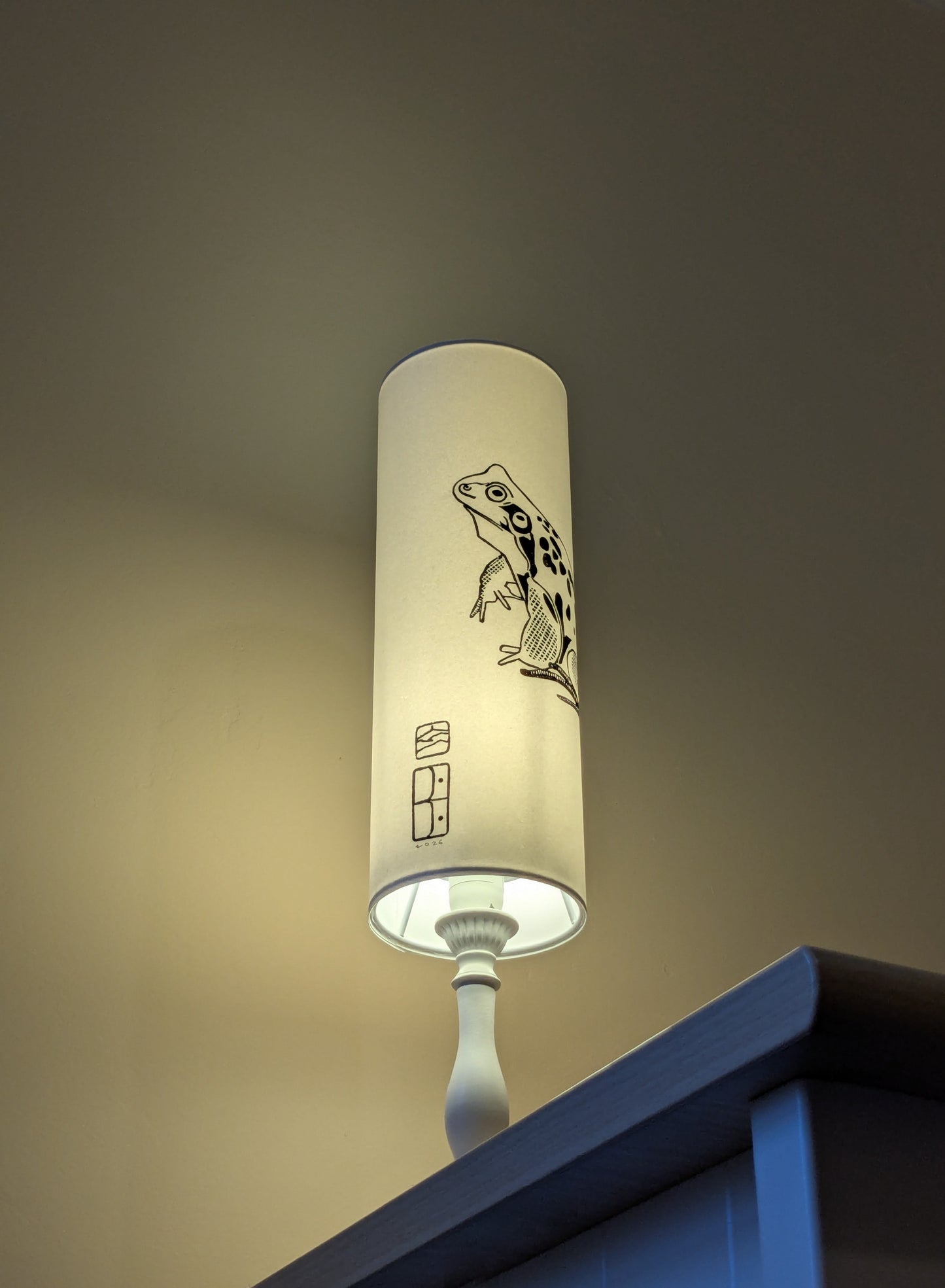 Common Frog Table Lamp
